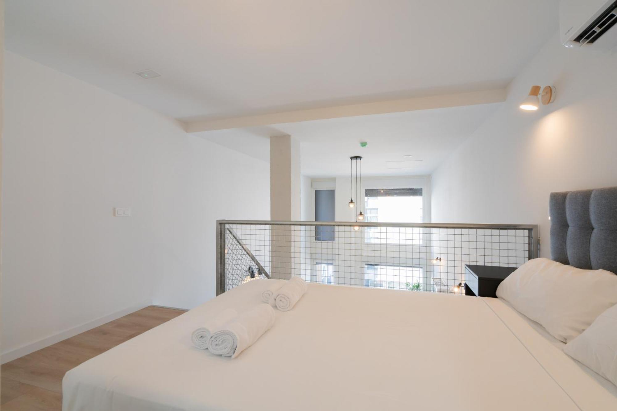 Appartement Loft Reformado Industrial Con Garaje Alquiler Temporal à Madrid Extérieur photo