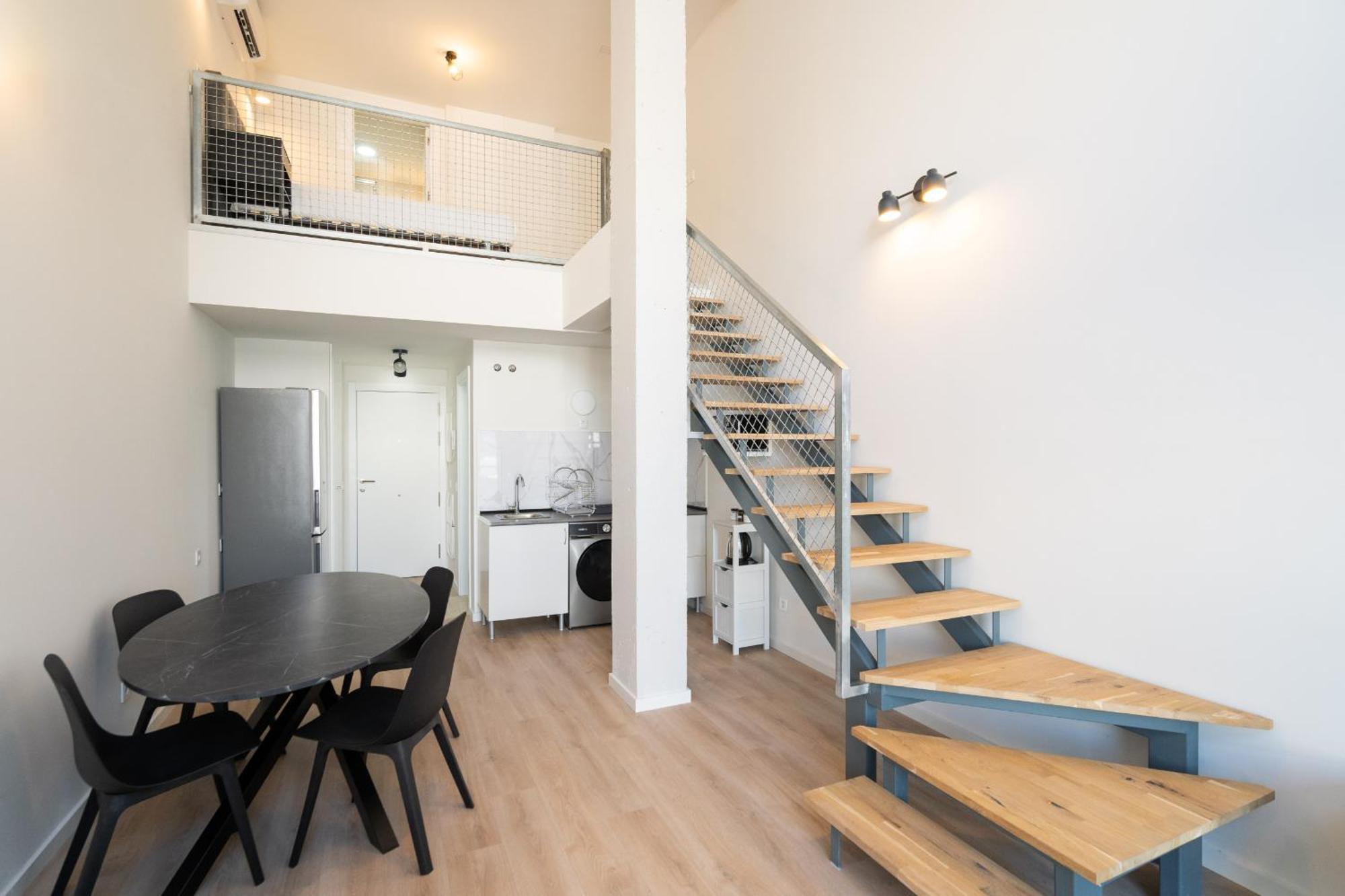 Appartement Loft Reformado Industrial Con Garaje Alquiler Temporal à Madrid Extérieur photo